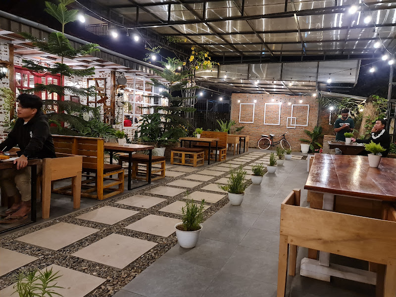 Glavas Wood Roasted & Coffee