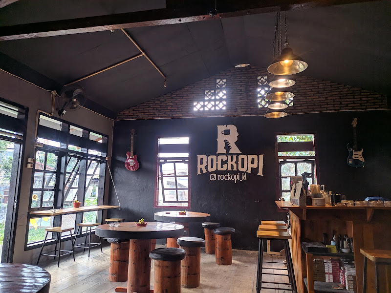 ROCKOPI coffee shop